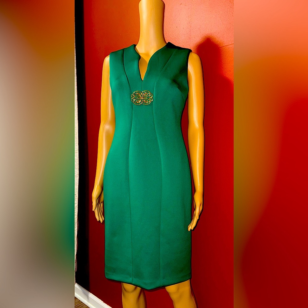 Green dress Calvin Klein - size 2 runs like a 4-6